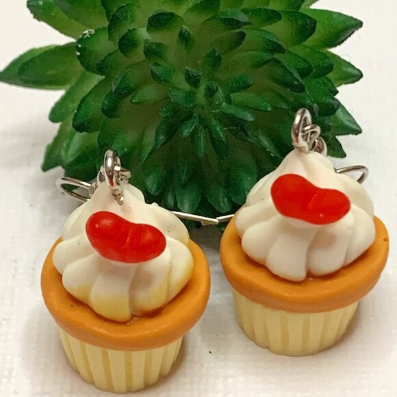 Cupcake Earring, Funny Food Earring, Valentine's Day Earring, Baking Earring - Picture 2 of 5